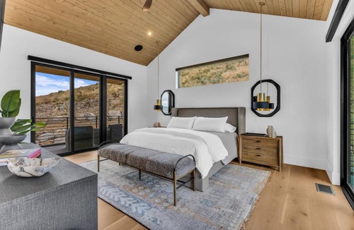 Park City Villa | Wasatch View - Luxury Alpine Retreat with Private Hot Tub and Mountain Views