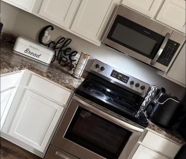Shannon Hills House | Welcome to your home away from home! Our charming 4 bedroom home