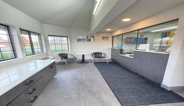 1 Full Bed|Mobility Access|Tub,Nsmk in Enfield