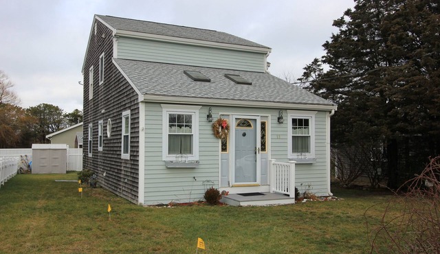 18 Knott Ave in Sandwich