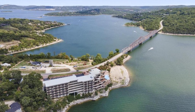 2 Bedroom Lake View Villa - Unit 403 in Ridgedale