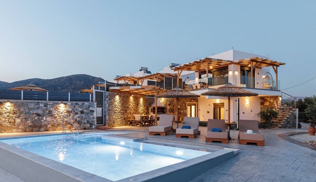 2 Bedroom Villa in Mediterranean View Villas in Makri gialos in Makry Gialos