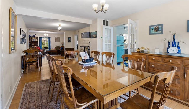 2 units with 6 bedrooms, 6 bathrooms, a kitchen and large dining area. in Ashland