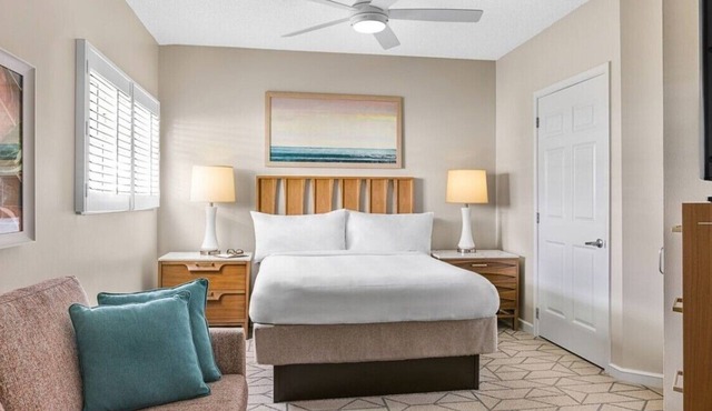 2BR Villa at Marriott Villas at Doral – Full Kitchen + Golf & Resort Amenities in Miami