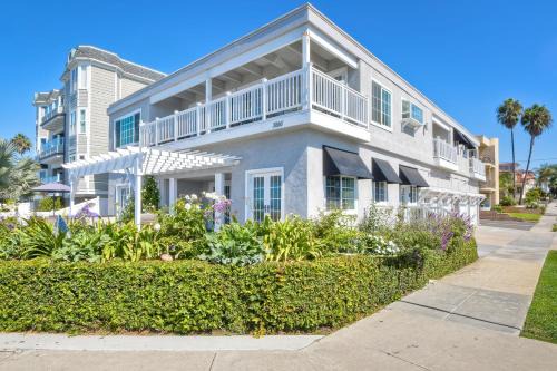 3690 Carlsbad Boulevard - Entire Home in Carlsbad