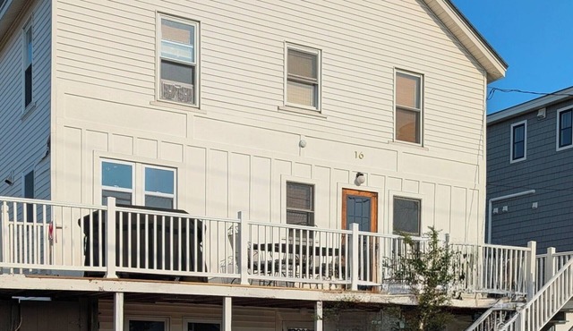 7-bedroom *Seabrook Beach location *Views of Hampton Harbor in Seabrook