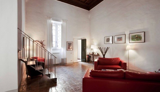 A large and airy family apartment, one minute from Piazza Navona in roma