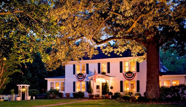 A Williamsburg White House Inn in Williamsburg