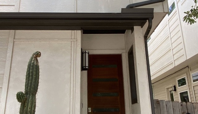 All the comforts of home in a location that combines privacy with accessibility in Austin