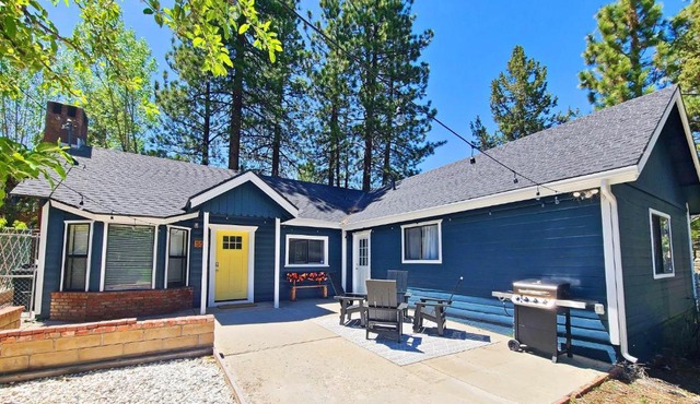Badger Den - Located in the heart of the village in Big Bear Lake