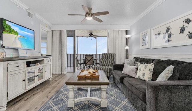 Beach Villas 405 Beachfront Bliss- Gulf Views, Pool, Sleeps 6! in Fort Myers Beach