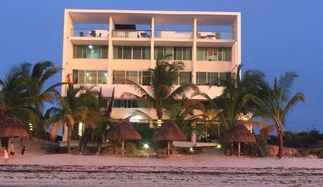 BEACHFRONT VILLA GH 1 FULLY FURNISH SECURITY 24/7 in San benito
