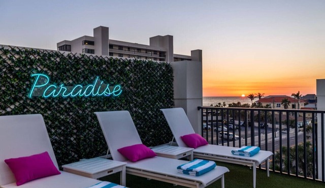 Beachside Bliss | Rooftop Gulf Views & Fun Vibes in Madeira Beach