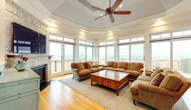 Beautiful Beachfront Five Bedroom Home in Wellfleet