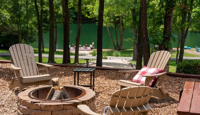Beautiful Luxury Home on water in Innsbrook