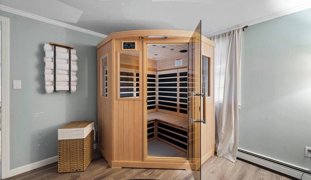 Beautiful White Mountains Home w/Sauna, Firepit and Gameroom Local Skiing, Hiking and Golf. in Thornton