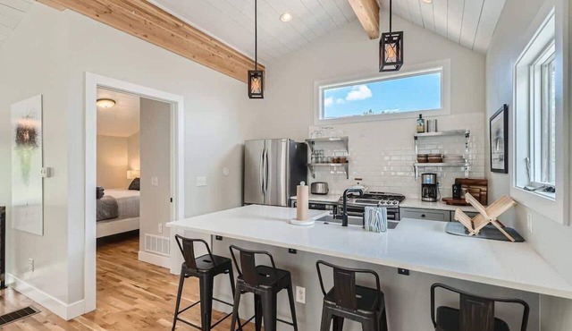 Berkeley Hidden Gem | 1BR | Full Kitchen & Patio in Denver