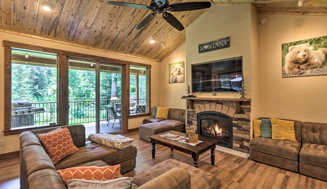 Bigfork Modern Living - Pet & Family Friendly! in Bigfork