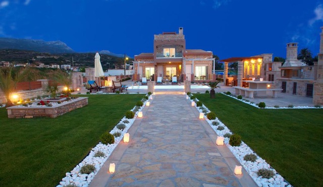 Blue Horizon Villa & Suites in Sitia
