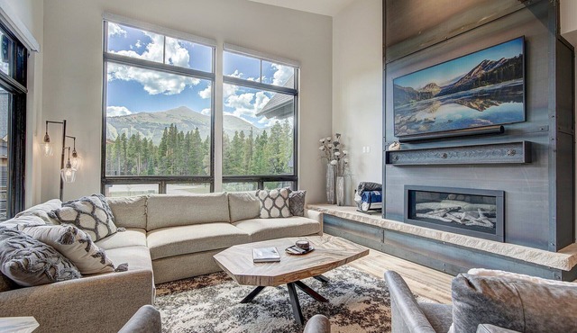 Breckenridge 88 - Four Bedroom Villa, Sleeps 11 in Breckenridge