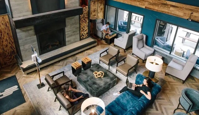 Breckenridge Hotel Room | Cozy King Bed in Breckenridge