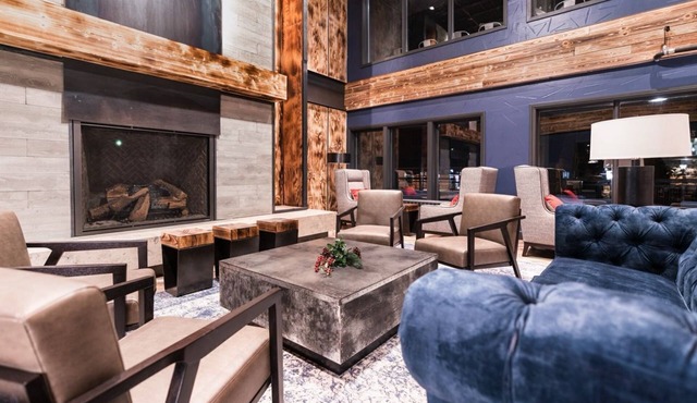 Breckenridge Hotel Room | Group-Friendly Stay in Breckenridge
