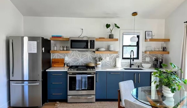 Bright and Modern Studio Guesthouse - near RiNo! in Denver
