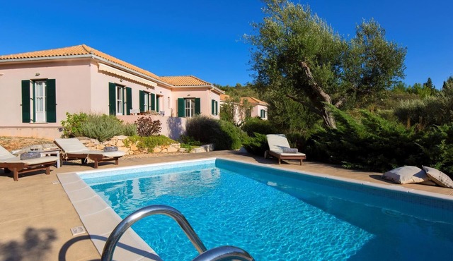 Bright Beachfront Villa close to Vathy and Tavernas with Direct Beach Access in Ithaca