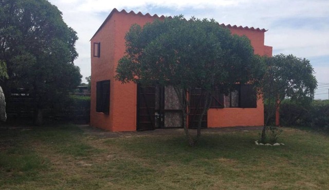 Cabin-type house 50 meters from Oceanic Beach In Arachania Bech Rocha Uruguay in La Paloma
