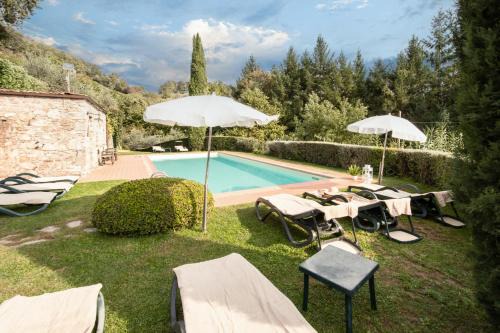 Casetta di Butia, Ginestra apartment with swimming pool in Borgo a Mozzano