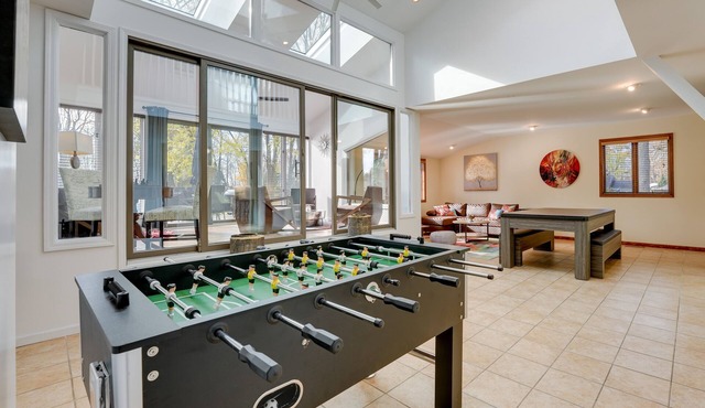 Cassopolis Vacation Home - Walk to Diamond Lake! in Cassopolis
