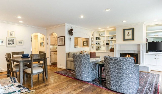 Central Vail Condo - Short Walk to Ski & Village in Vail