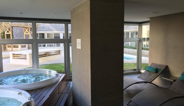 Charming 2-bedroom apartment in luxury coastal building in Punta del Este