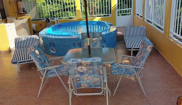 Charming 3-bedroom house with WiFi and AC in lovely Chalahuite FINCA MIROSLAVA in El Chalahuite