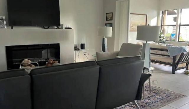 Charming 3-bedroom townhome on golf course in Sarasota, Florid in Sarasota