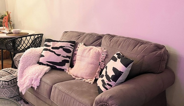 Chic 1-bedroom Mid- Rise Condo In the Heart of Uptown Atlanta for your New home! in Atlanta