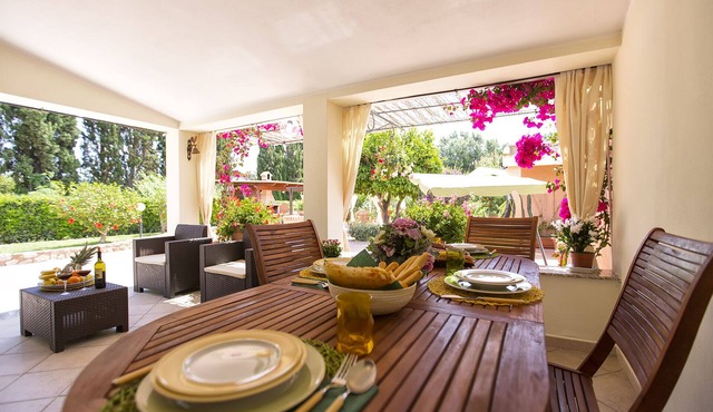 ClickSardinia Villa with garden near the beach with 4 rooms AC/WiFi in Alghero