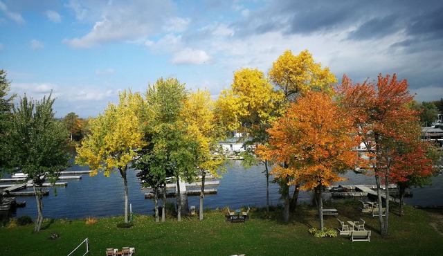 Condo of the Inn on the shore of Lake Memphremagog in Magog