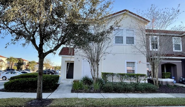 Cozy 4 Bedroom w/ Pool Close to Disney 4562 in Kissimmee