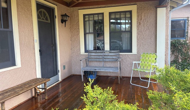 Cozy Boulder Cottage, Centrally located in Boulder