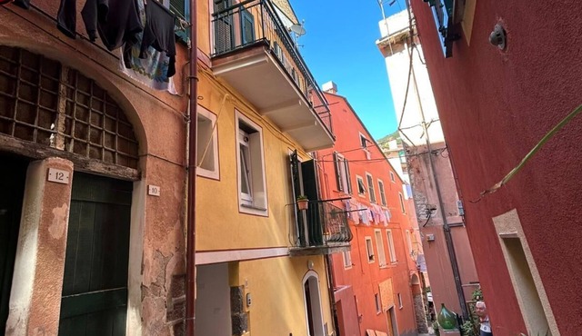 Da Batti in the historic center, a stone's throw from the sea in Monterosso al Mare