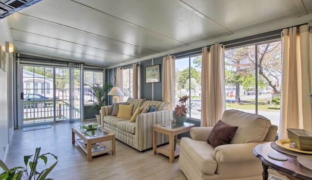 Dog Friendly! Ocean Pines 'Crabby Cottage' in Berlin