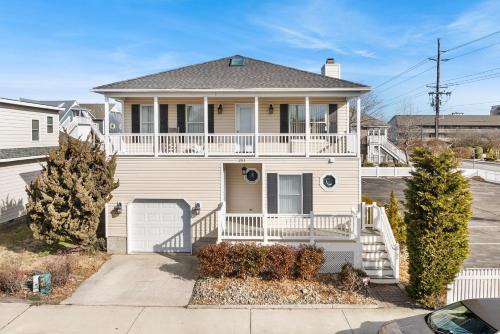 Downtown Villa near Boardwalk and Beach in Ocean City
