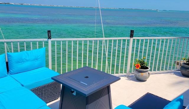 Emerald Seas - Florida Keys Ocean Front Paradise! in Cudjoe Key