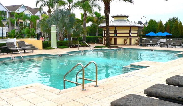 "FUN IN THE SUN" 2 Bedroom Villa on First Floor in Kissimmee