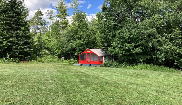GLAMP SUZANNE: CANVAS CABIN ON PRETTY ADIRONDACK FARM OFFERS PRIVACY AND VIEWS in North River