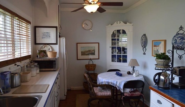 Golf course vews, pond and a relaxing yard for your family in Mount Airy