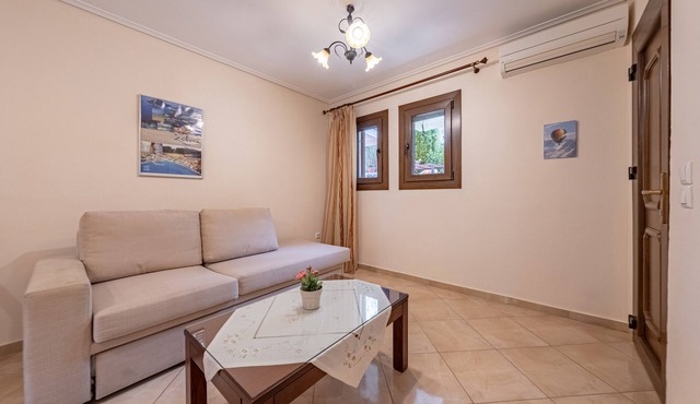 Ground Floor Apartment with Wi-Fi and Air Conditioning in Sivota
