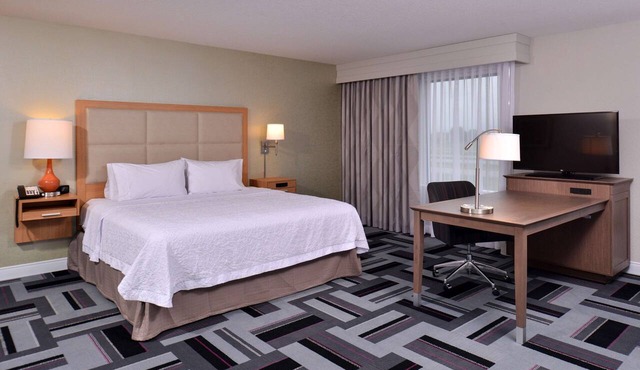 Hampton Inn & Suites Ames in Ames