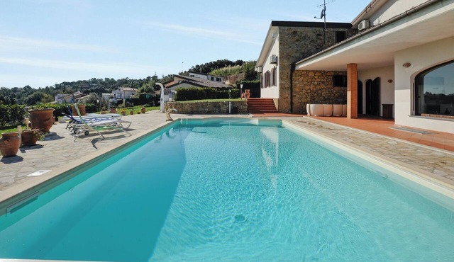 Homerez - Villa in Castellaccio in Castellaccio